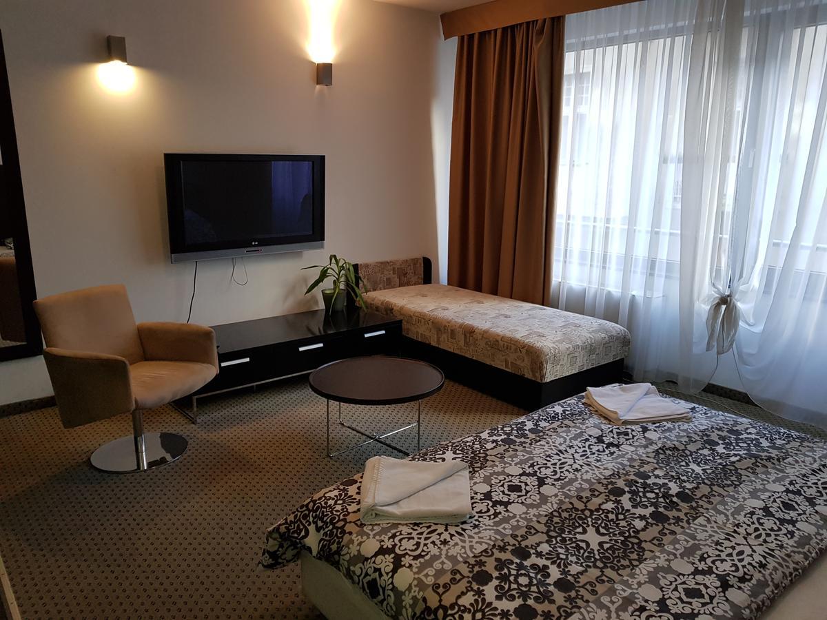 Imperial Suites Budapest Bagian luar foto